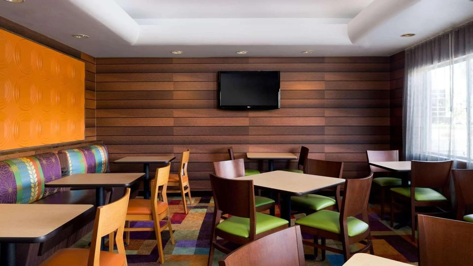 Country Inn & Suites By Radisson, Phoenix Airport, Az United States
