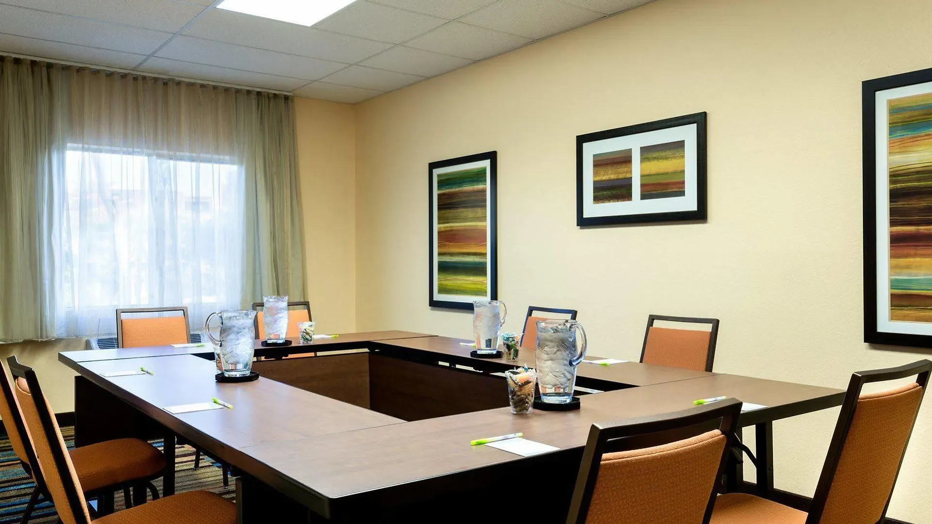 Country Inn & Suites By Radisson, Phoenix Airport, Az United States